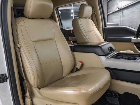 Used 2019 Ford F250 Lariat w/ Lariat Value Package AWD/4WD image 33