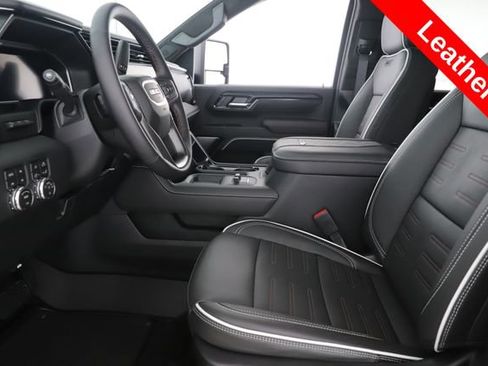 Used 2026 GMC Sierra 2500 AT4X AWD/4WD image 17