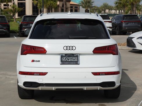 Used 2018 Audi SQ5 Prestige w/ Prestige Package image 8
