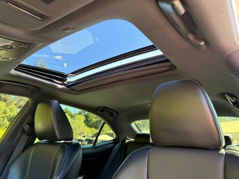 Certified 2020 Lexus IS 300 F Sport image 19