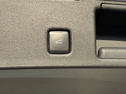 New 2026 Ford Escape ST-Line w/ Cold Weather Package image 18