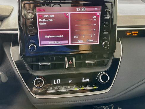 Used 2020 Toyota Corolla SE FWD image 18