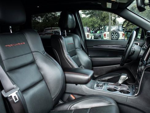 Used 2018 Jeep Grand Cherokee Trailhawk w/ Trailhawk Luxury Group image 21