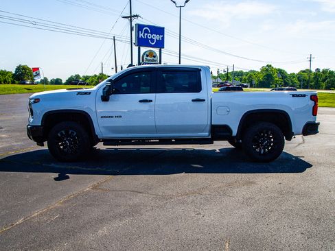 Used 2026 Chevrolet Silverado 2500 LT w/ Trail Boss Package AWD/4WD image 4