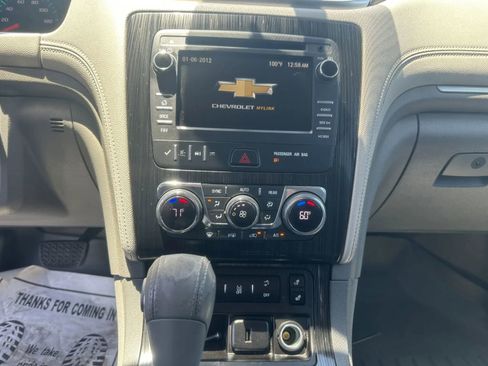 Used 2017 Chevrolet Traverse LT FWD image 10