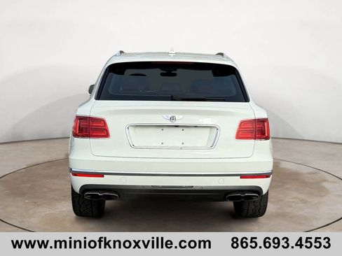 Used 2019 Bentley Bentayga image 4