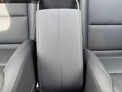 New 2027 GMC Terrain Elevation w/ Elevation Premium Package AWD/4WD image 19