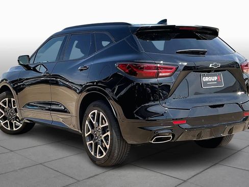 Certified 2025 Chevrolet Blazer RS FWD image 12