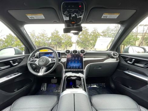 Used 2023 Mercedes-Benz GLC 300 image 30