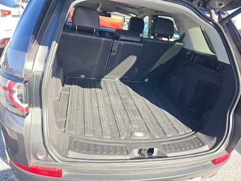 Used 2019 Land Rover Discovery Sport HSE image 18