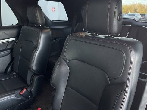 Used 2018 Ford Explorer Sport w/ Equipment Group 401A image 26