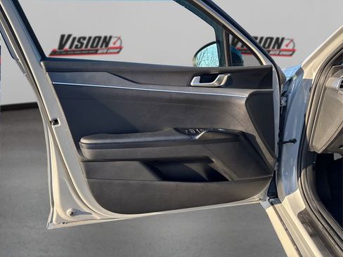 Used 2023 Kia K5 GT-Line w/ GT-Line Premium Package image 21