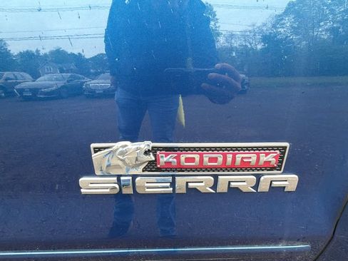 Used 2017 GMC Sierra 1500 SLE w/ Max Trailering Package AWD/4WD image 34