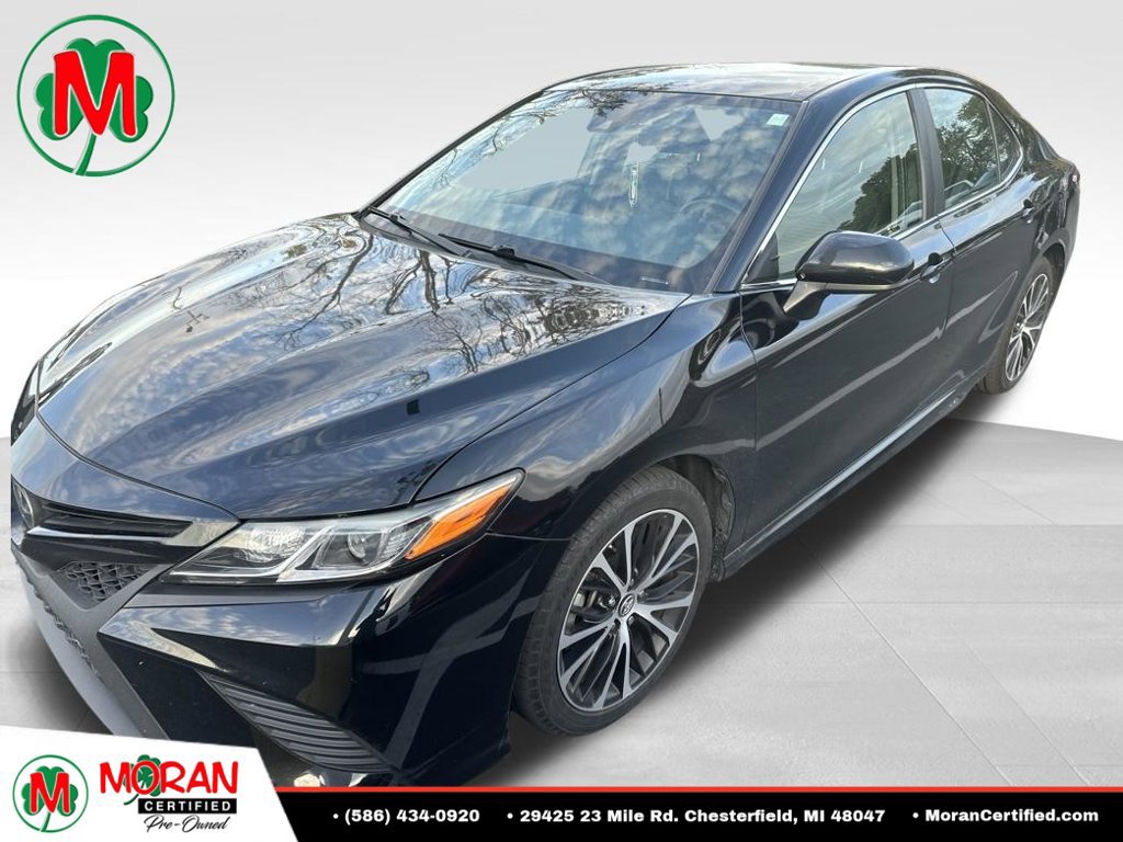 Used 2019 Toyota Camry SE FWD image 1