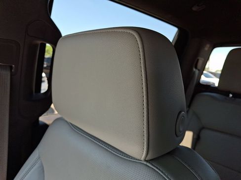 Used 2020 GMC Sierra 1500 SLT w/ SLT Premium Plus Package AWD/4WD image 18