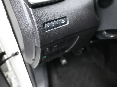 Used 2016 Nissan Rogue S w/ S Family Package FWD image 13