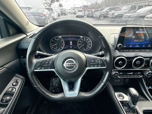 Used 2021 Nissan Sentra SV FWD image 12