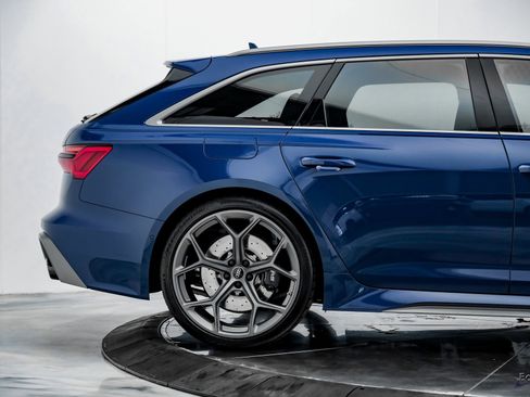 Used 2025 Audi RS 6 performance image 17