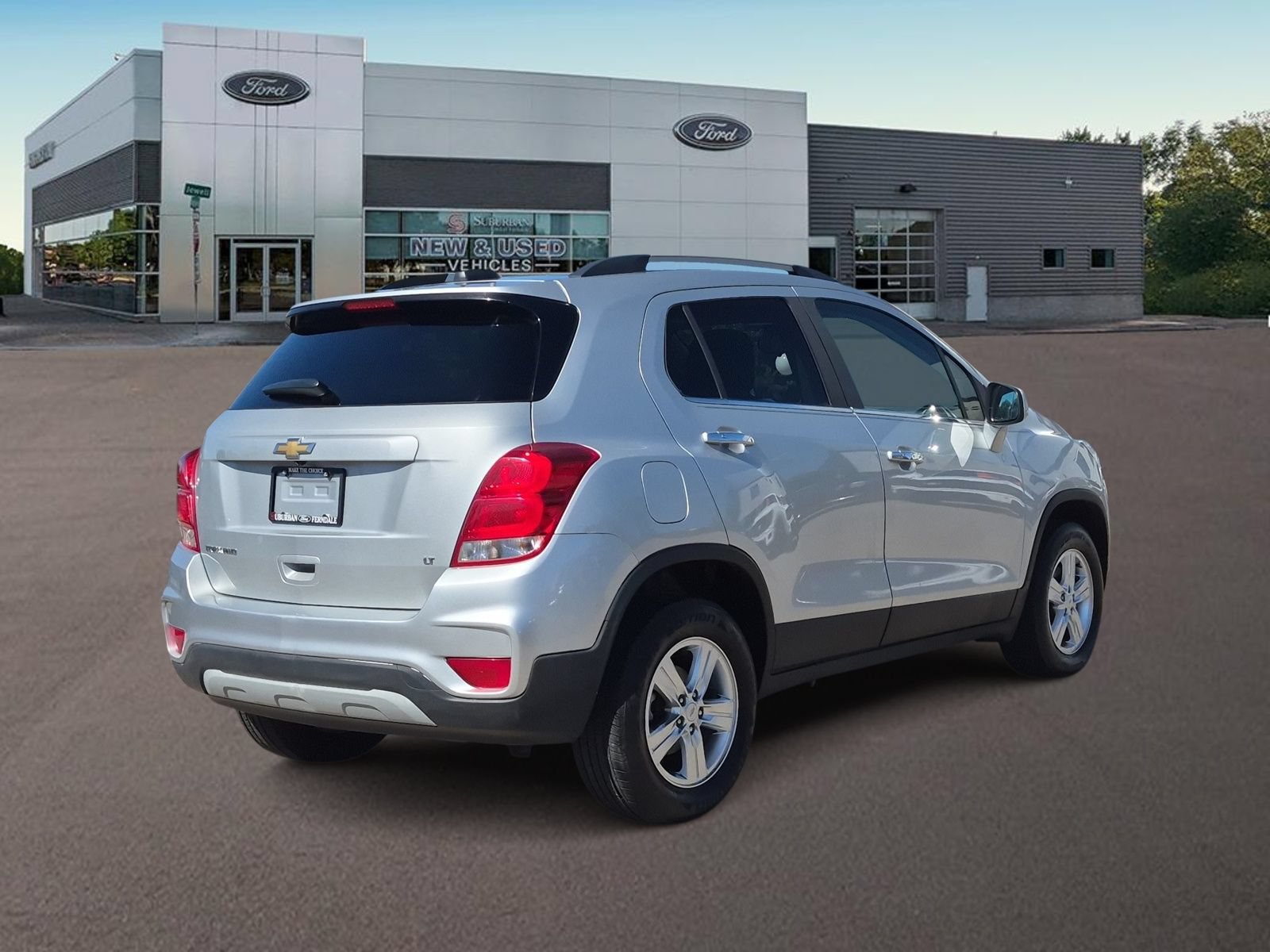 Used 2018 Chevrolet Trax LT w/ LT Convenience Package AWD/4WD image 9
