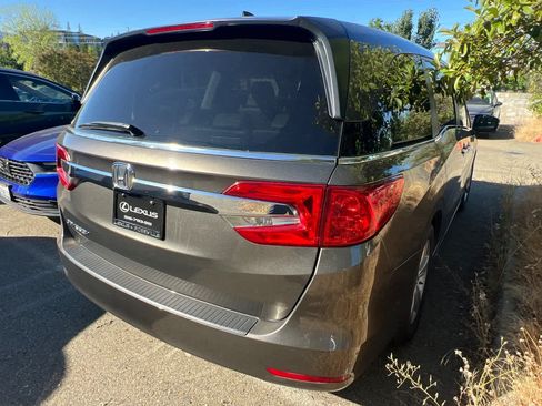 Used 2019 Honda Odyssey EX-L image 2