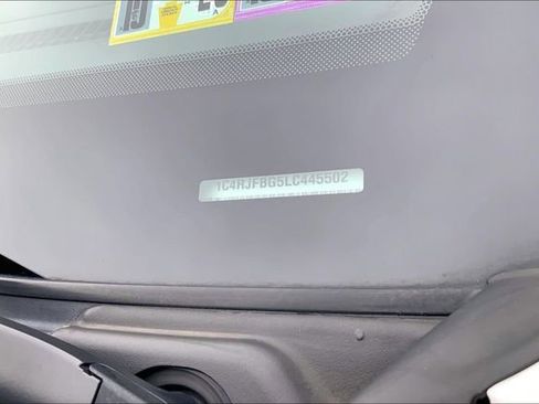 Used 2020 Jeep Grand Cherokee Limited w/ Trailer Tow Group IV image 33