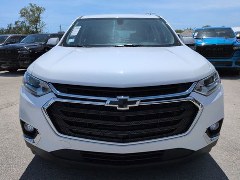 Used 2019 Chevrolet Traverse LT FWD image 3