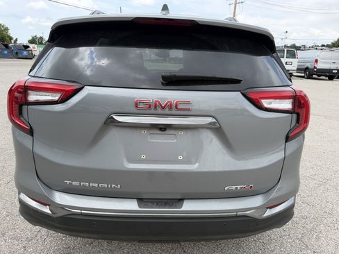 Used 2024 GMC Terrain AT4 AWD/4WD image 6