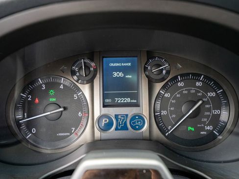 Used 2018 Lexus GX 460 Luxury AWD/4WD image 35