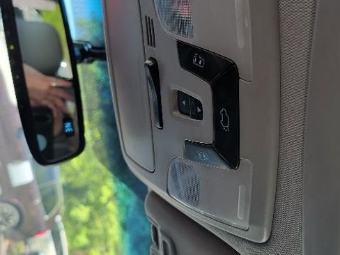 Used 2016 Toyota Sienna XLE w/ XLE Navigation Package AWD/4WD image 19