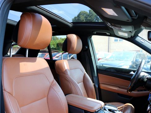 Used 2018 Mercedes-Benz GLE 43 AMG 4MATIC image 39