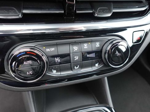 New 2026 Buick Envista Sport Touring w/ Convenience II Package FWD image 24