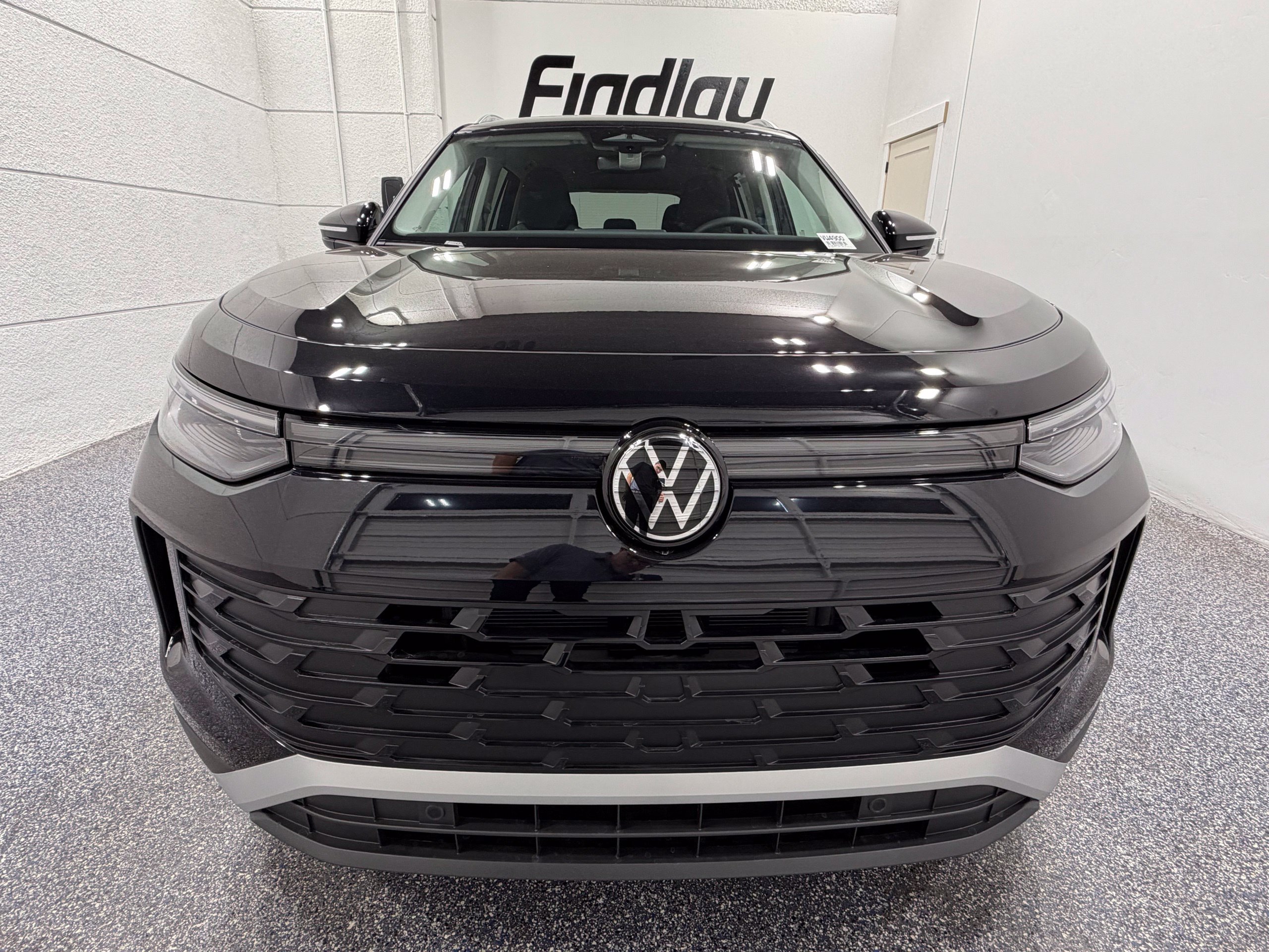 New 2026 Volkswagen Tiguan S FWD image 10