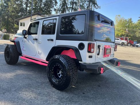Used 2012 Jeep Wrangler Unlimited Sport AWD/4WD image 8