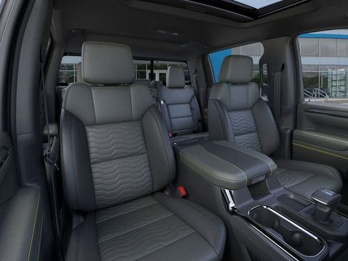 New 2026 Chevrolet Silverado 1500 ZR2 AWD/4WD image 16