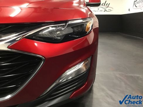 Used 2021 Chevrolet Malibu RS FWD image 17
