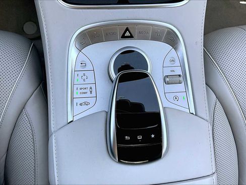 Used 2015 Mercedes-Benz S 550 Sedan image 36