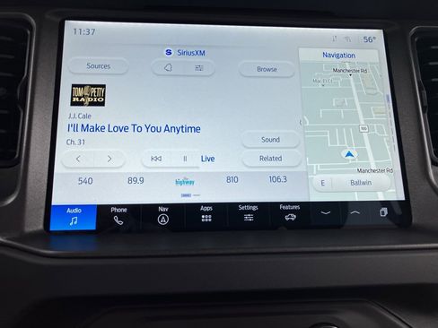 Used 2025 Ford Bronco Badlands image 16