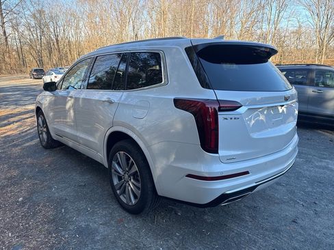 Used 2023 Cadillac XT6 Premium Luxury image 4