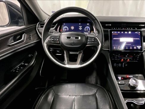 Used 2021 Jeep Grand Cherokee L Limited image 18