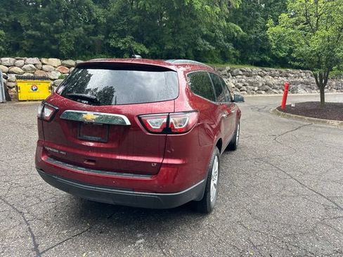 Used 2017 Chevrolet Traverse LT w/ Style and Technology Package AWD/4WD image 5