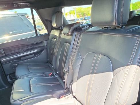 Used 2024 Ford Expedition Max Platinum RWD image 12