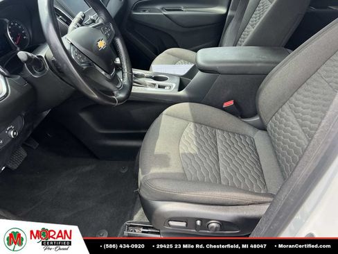 Used 2019 Chevrolet Equinox LT FWD image 17