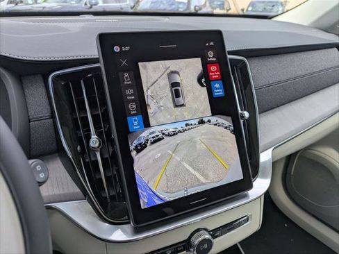 New 2026 Volvo XC90 T8 Ultra w/ Protection Package Premier image 9