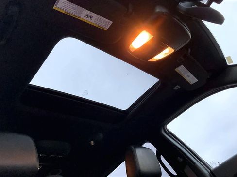 Used 2024 Dodge Durango GT image 13