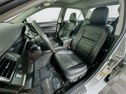 Used 2017 Toyota Camry XLE w/ Moonroof Package image 25