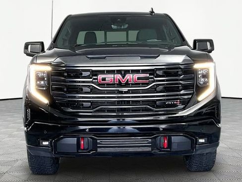 Used 2024 GMC Sierra 1500 AT4 w/ Technology Package AWD/4WD image 3