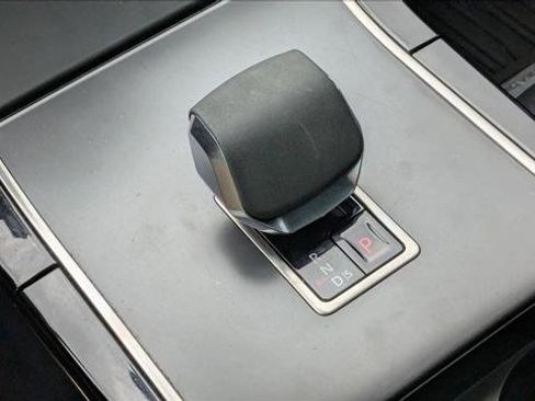 Used 2024 Land Rover Range Rover Evoque Dynamic SE AWD/4WD image 18