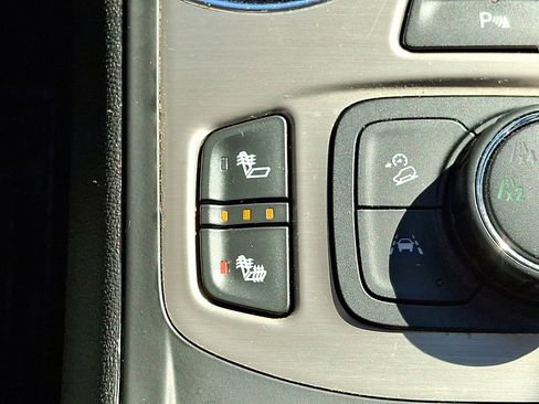 Used 2022 GMC Terrain Denali w/ LPO, 'HIT The Road' Package image 25