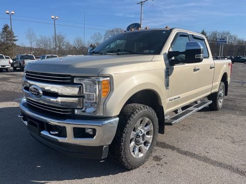 Used 2017 Ford F250 Lariat image 10
