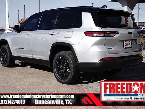 New 2025 Jeep Grand Cherokee L Limited image 3